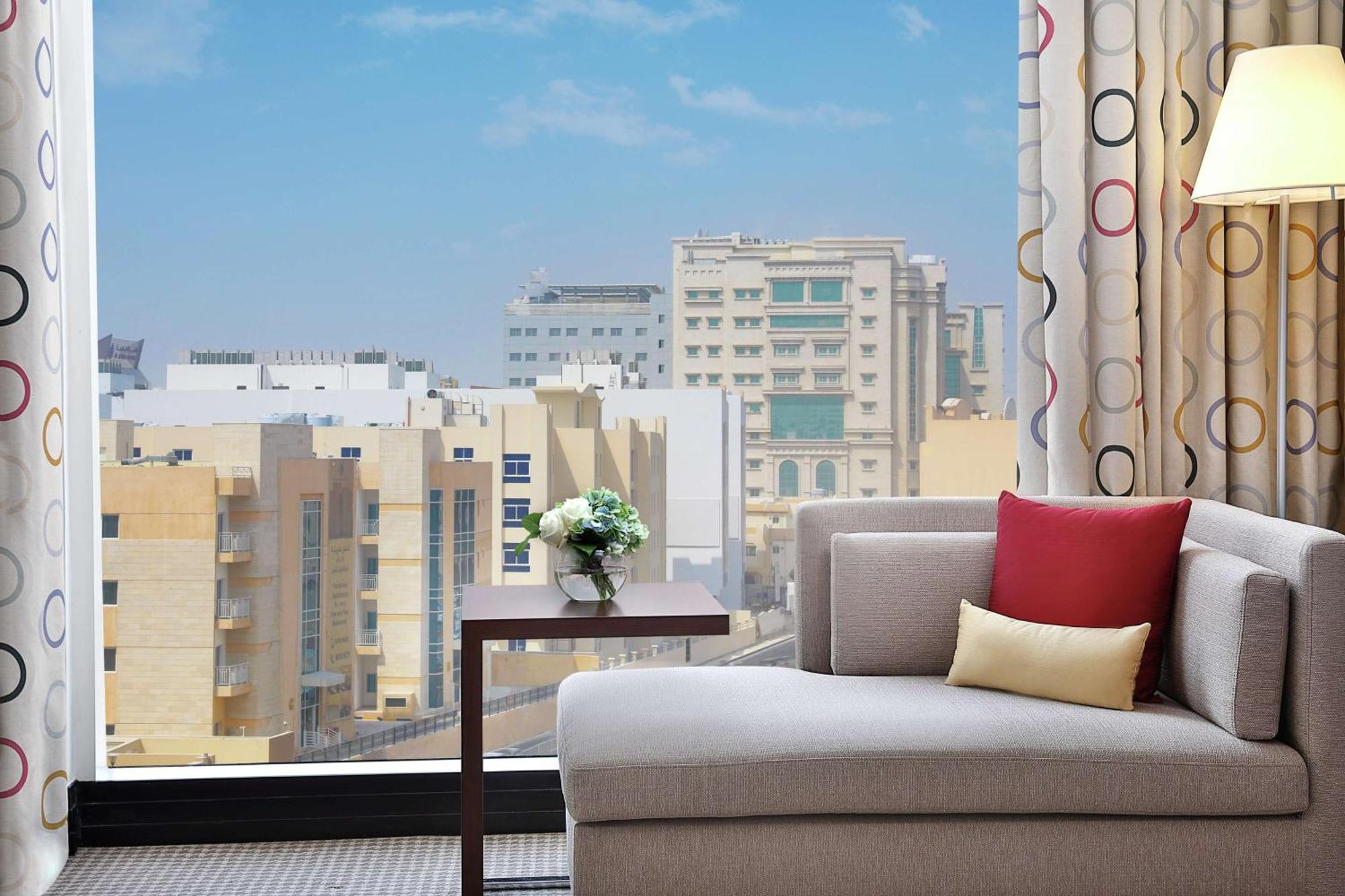 Doubletree By Hilton Doha - Al Sadd Hotel Exterior photo