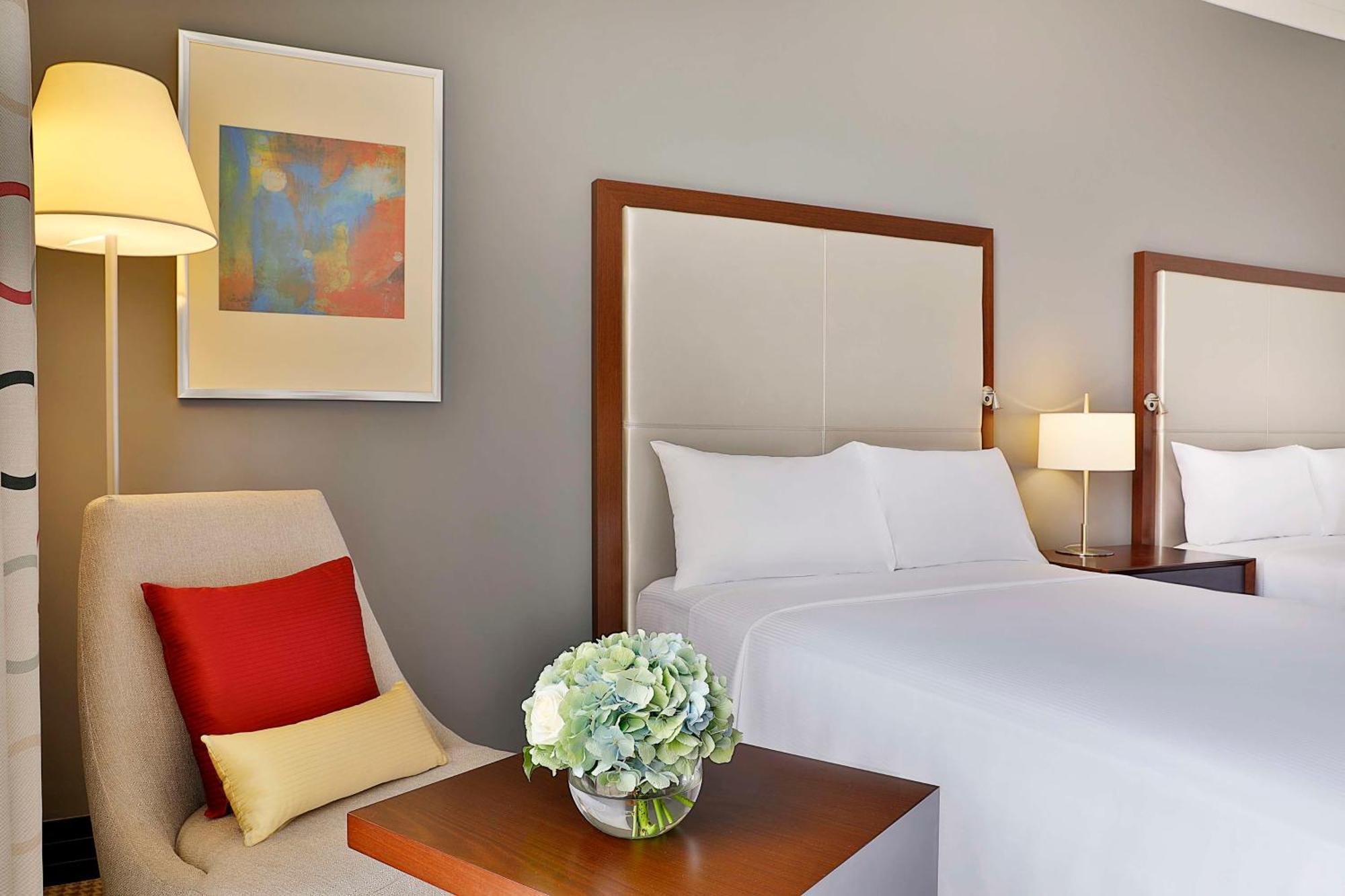 Doubletree By Hilton Doha - Al Sadd Hotel Exterior photo A guest room at the Hilton San Francisco